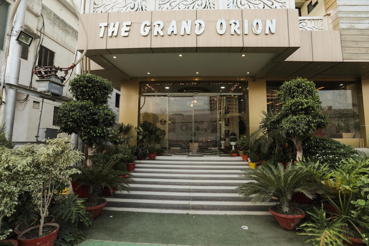 Hotel The Grand Orion Chinhat Exterior foto